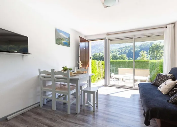 Confortable Pres De Lary Pour 6 Avec Parking - Fr-1-296-440 Apartmán *